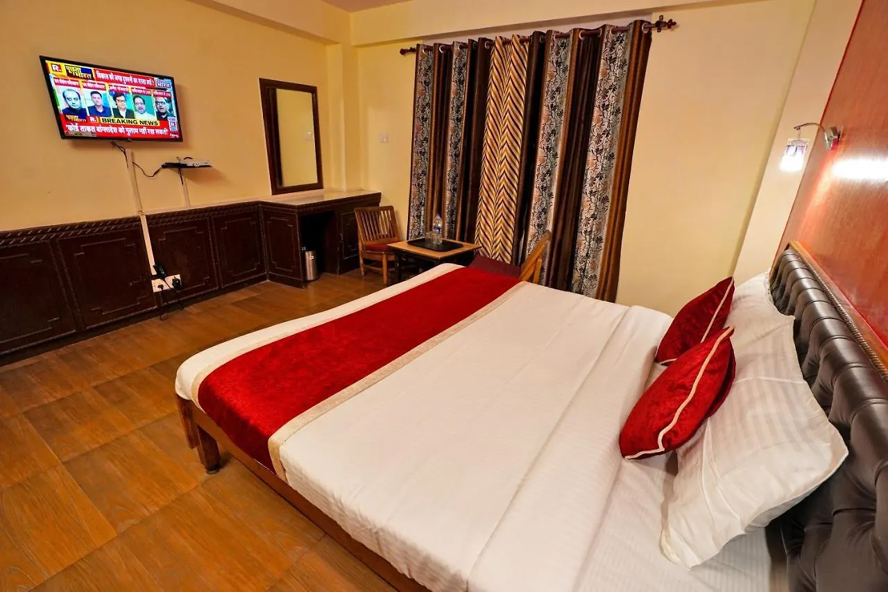 Hotel Atithi Mall Road Shimla