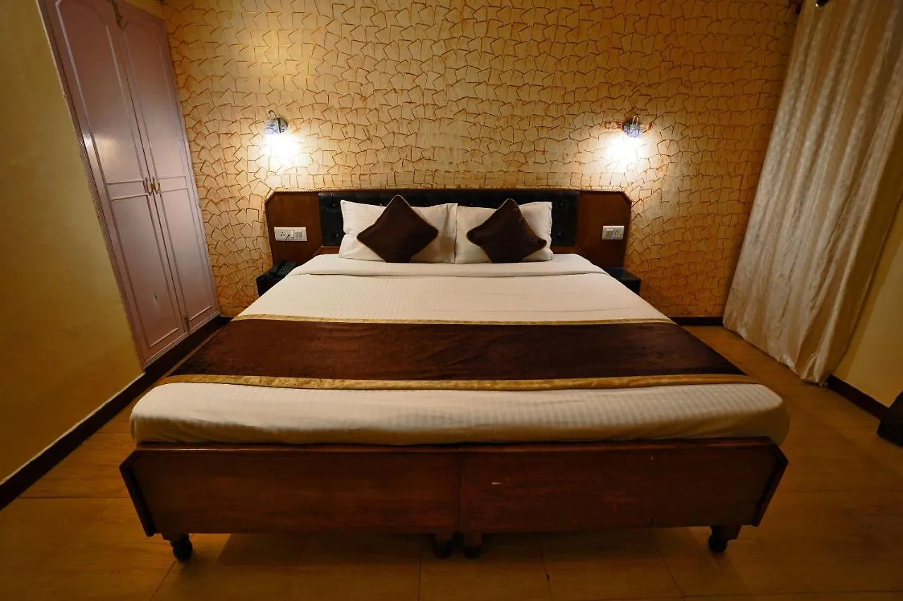 Hotel Atithi Mall Road Shimla