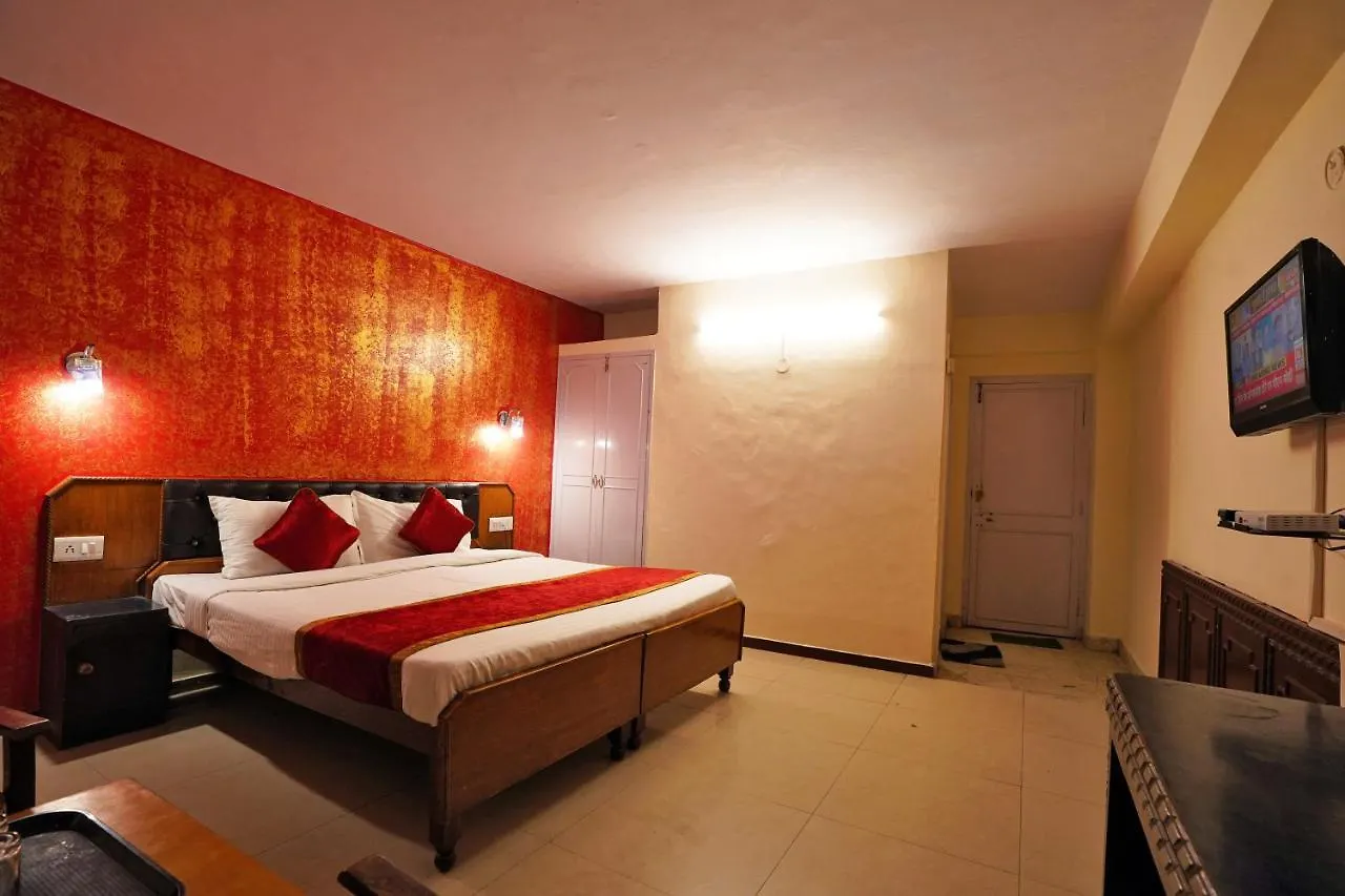 Hotel Atithi Mall Road Shimla 3*,  India
