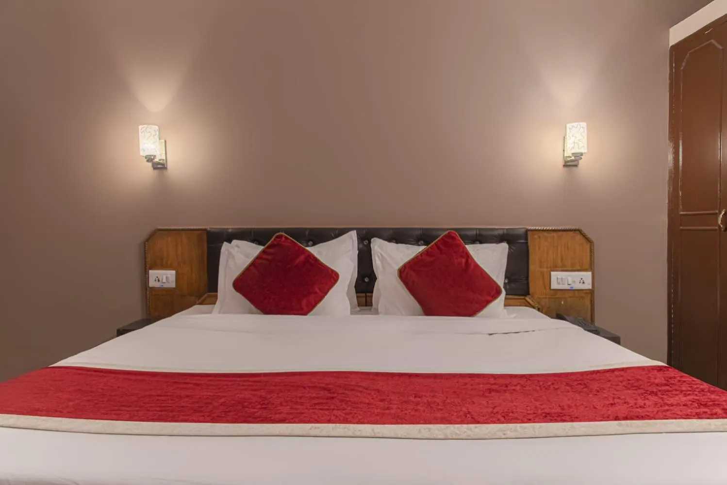 Hotel Atithi Mall Road Shimla